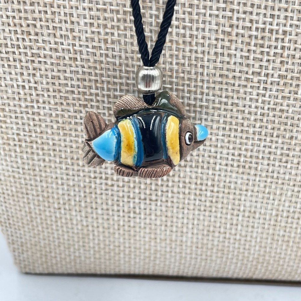 Vintage Hand Painted Ceramic Tropical Fish Pendant Necklace Peru Artisan Jewelry
